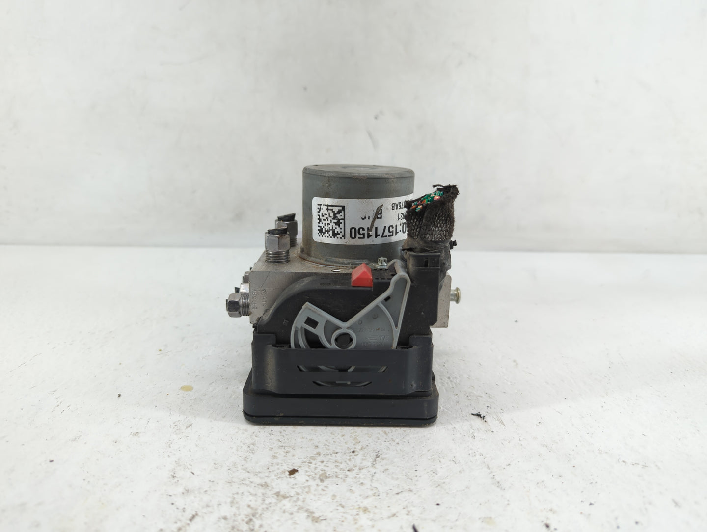 2017-2018 Chrysler Pacifica ABS Pump Control Module Replacement P/N:1571150 Fits Fits 2017 2018 OEM Used Auto Parts - Oemuse