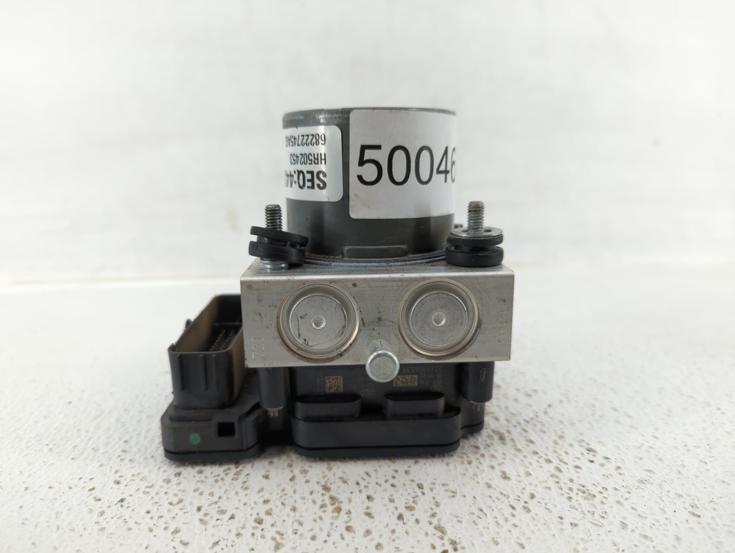 2017-2018 Chrysler Pacifica ABS Pump Control Module Replacement P/N:68352226AA 68330875AA, 68330875AB Fits Fits 2017 2018 OE