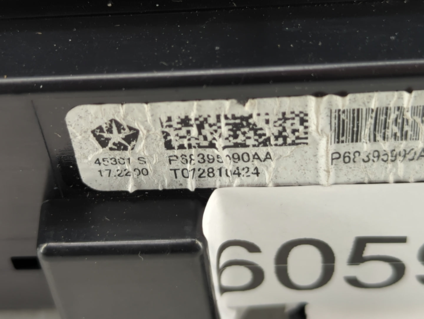 2017-2021 Chrysler Pacifica Climate Control Module Temperature AC/Heater Replacement P/N:P68395090AA Fits OEM Used Auto Part