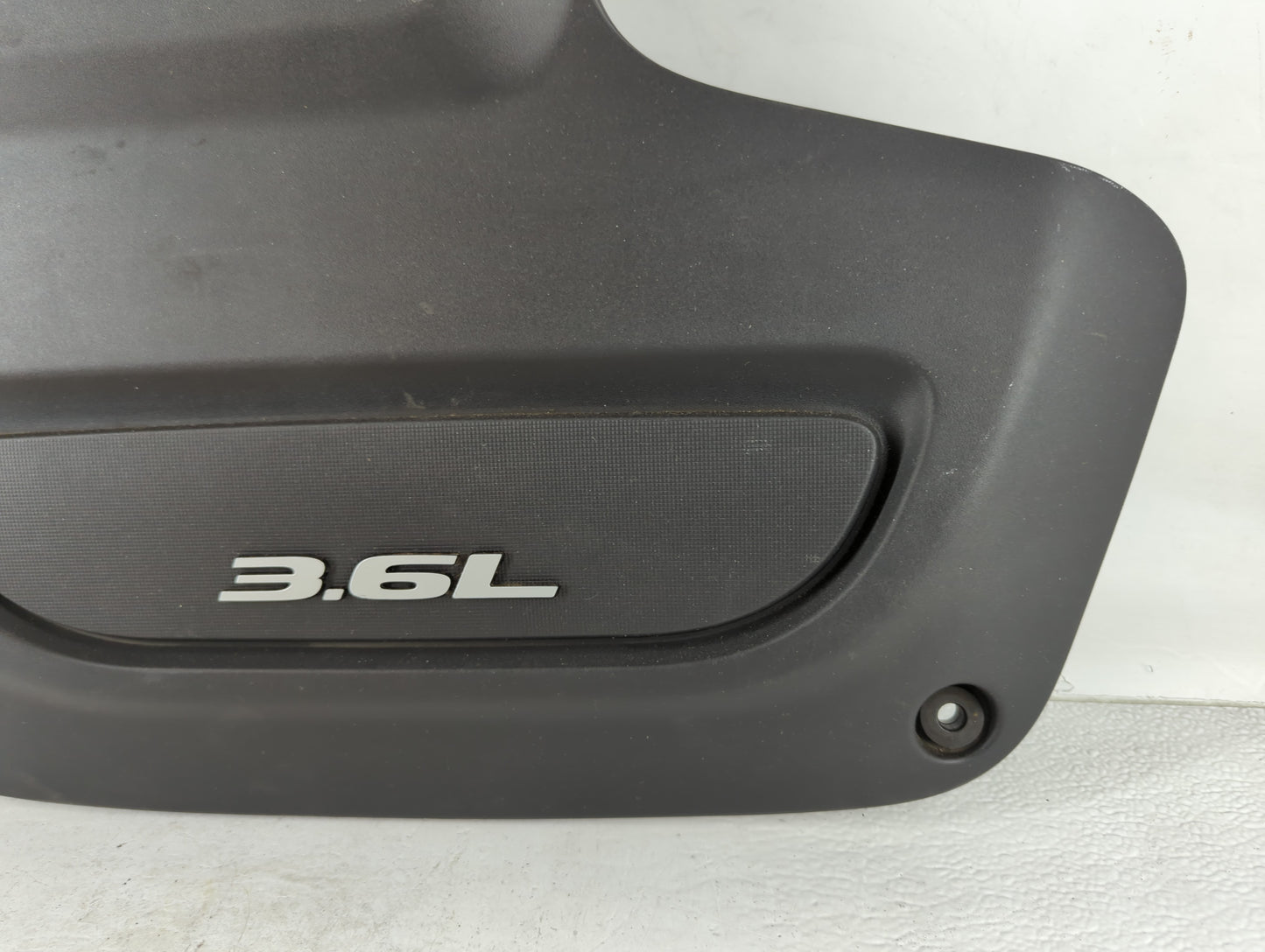 2018 Chrysler Pacifica Engine Cover - Oemusedautoparts1.com