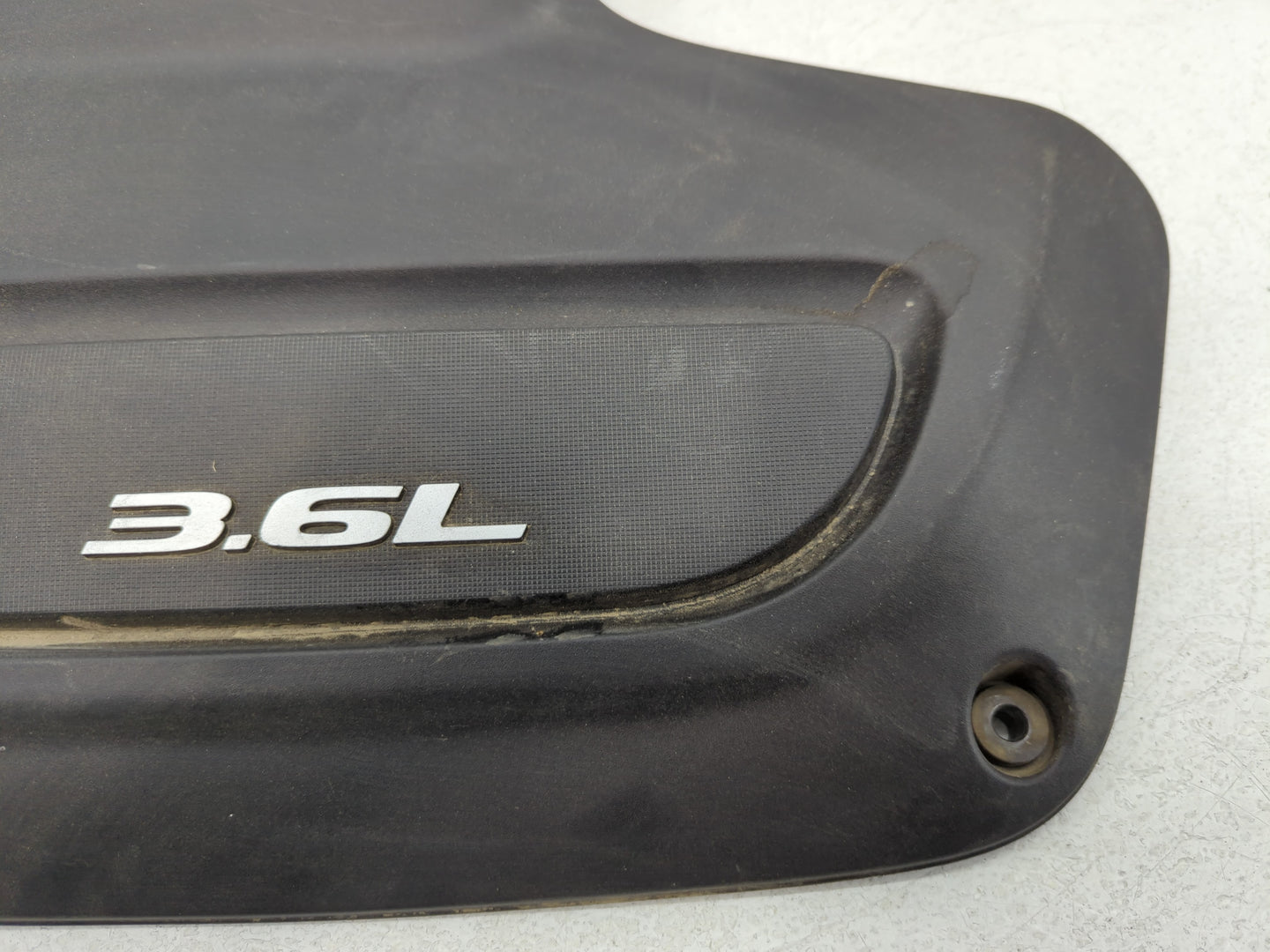 2018 Chrysler Pacifica Engine Cover - Oemusedautoparts1.com