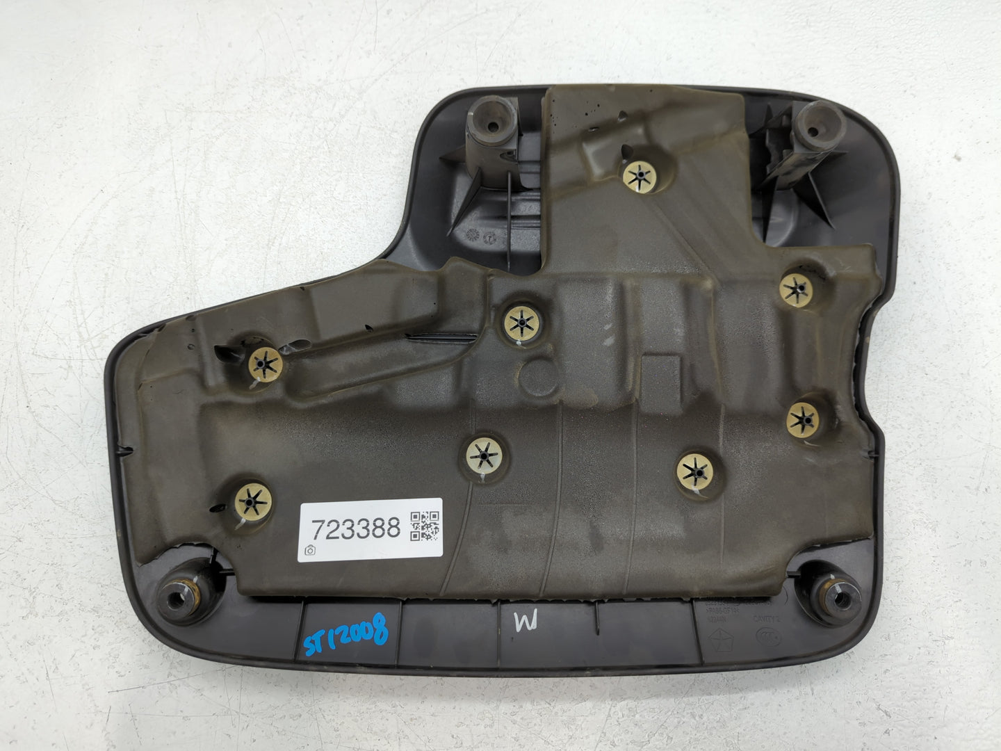 2018 Chrysler Pacifica Engine Cover - Oemusedautoparts1.com