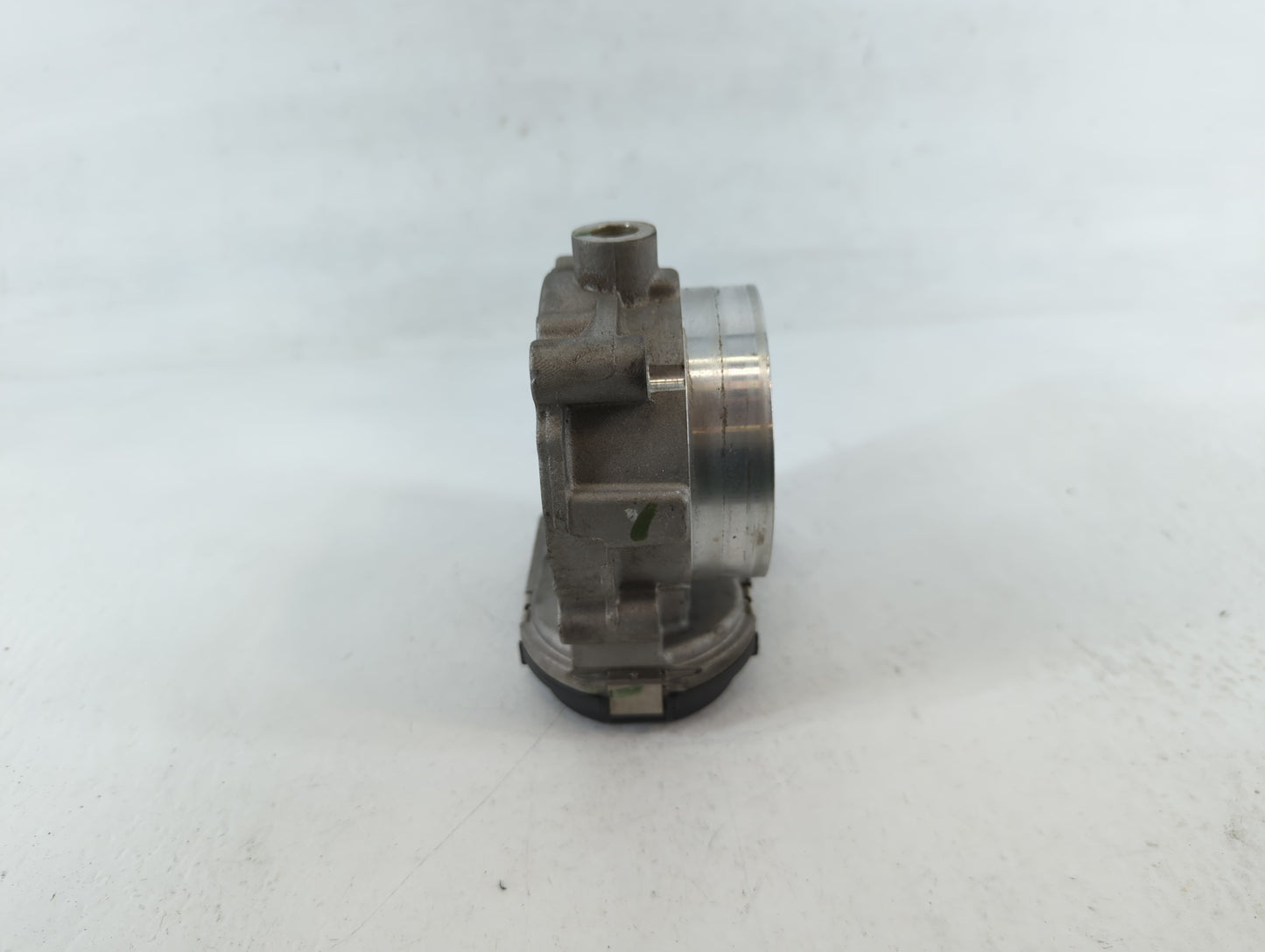 2017-2022 Chrysler Pacifica Throttle Body P/N:0 280 750 570 05184349AC Fits OEM Used Auto Parts - Oemusedautoparts1.com