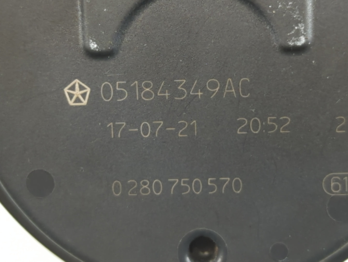 2017-2022 Chrysler Pacifica Throttle Body P/N:0 280 750 570 05184349AC Fits OEM Used Auto Parts - Oemusedautoparts1.com