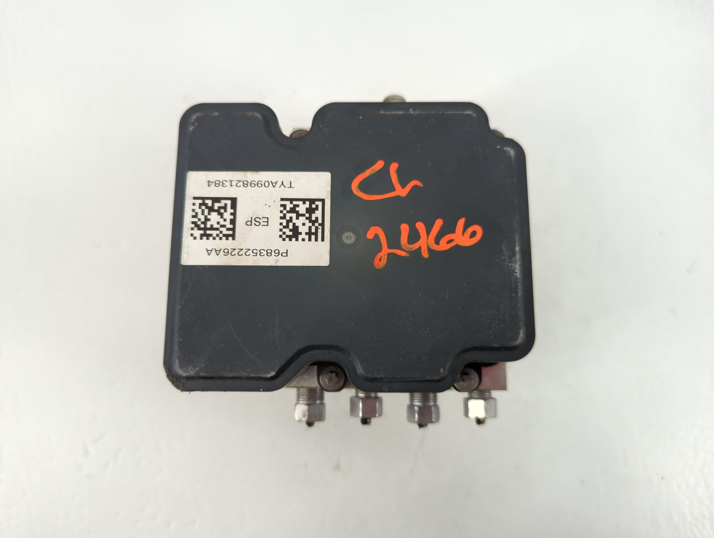 2017-2018 Chrysler Pacifica ABS Pump Control Module Replacement P/N:P68352226AA Fits Fits 2017 2018 OEM Used Auto Parts - Oe