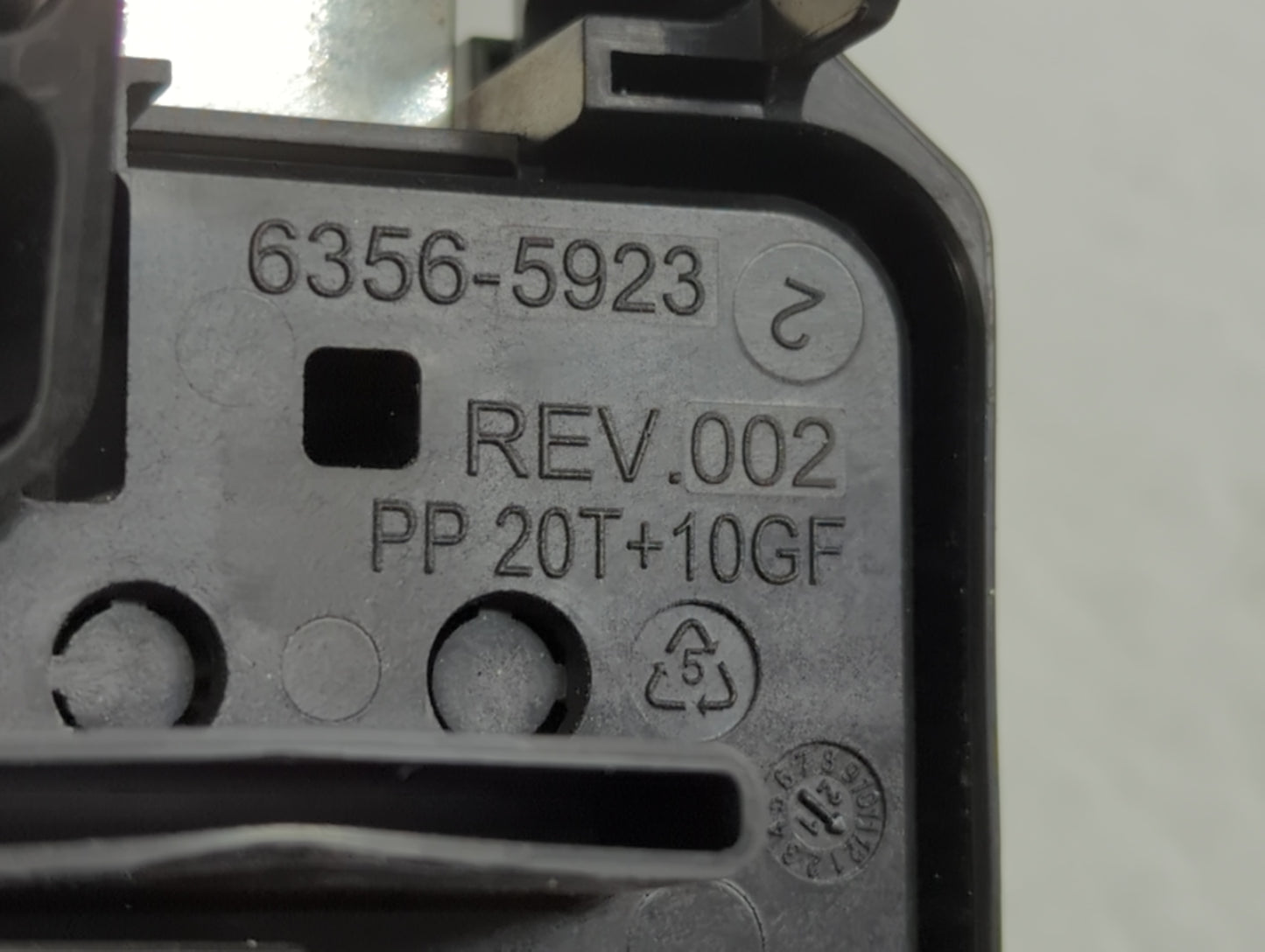 2018 Chrysler Pacifica Fusebox Fuse Box Panel Relay Module P/N:PP+20T+10GF 6356-5923 Fits OEM Used Auto Parts - Oemusedautop