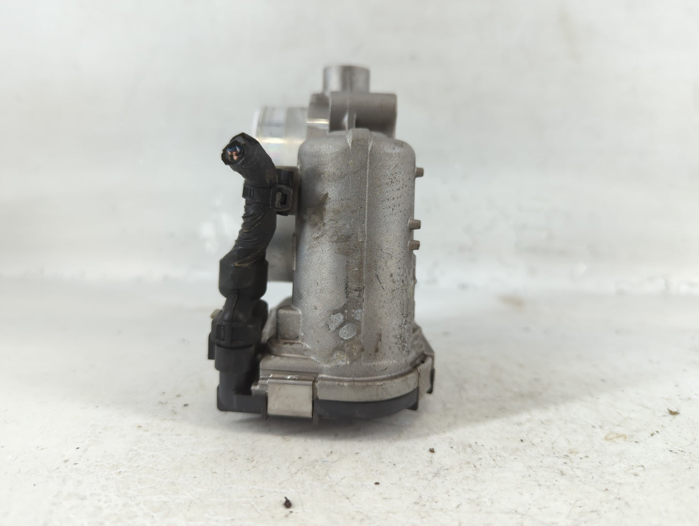 2017-2022 Chrysler Pacifica Throttle Body P/N:0 280 750 770 05184349AE Fits OEM Used Auto Parts - Oemusedautoparts1.com