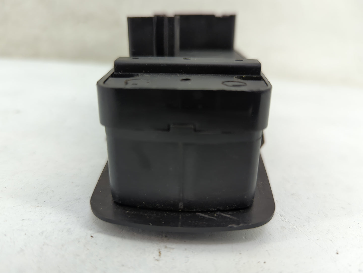 2018 Chrysler Town & Country Master Power Window Switch Replacement Driver Side Left Fits OEM Used Auto Parts - Oemusedautop