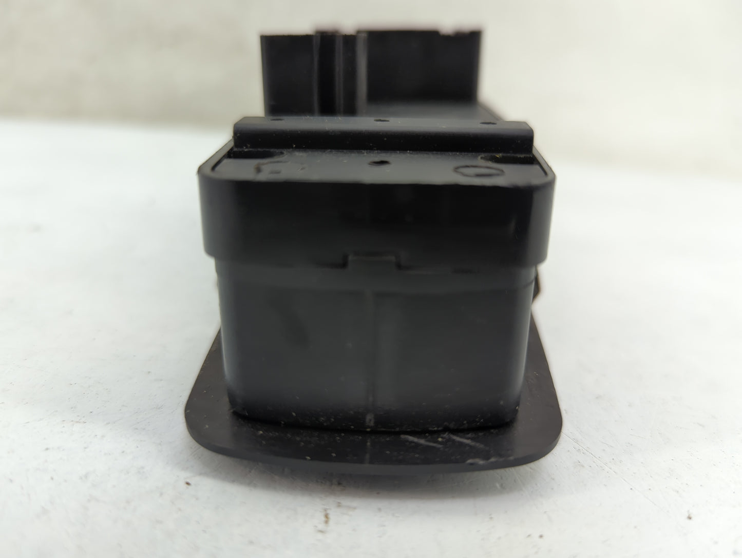 2018 Chrysler Town & Country Master Power Window Switch Replacement Driver Side Left Fits OEM Used Auto Parts - Oemusedautop