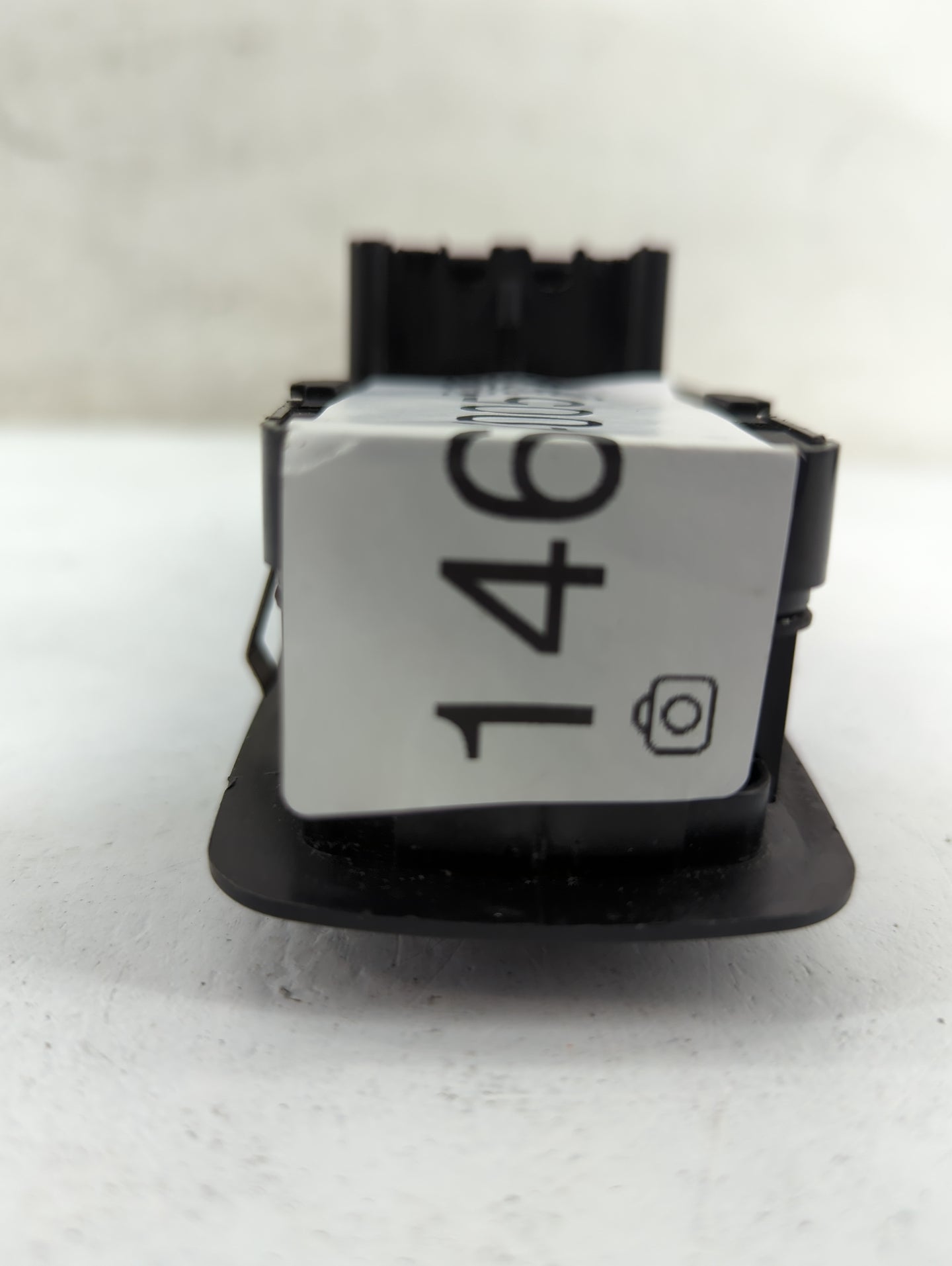 2018 Chrysler Town & Country Master Power Window Switch Replacement Driver Side Left Fits OEM Used Auto Parts - Oemusedautop