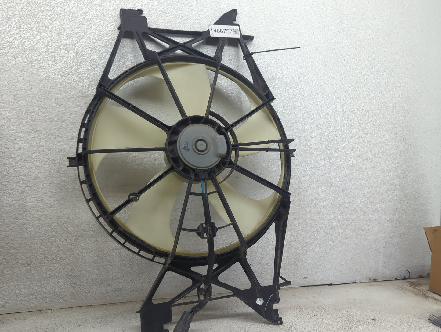 2018 Dodge 2500 Pickup Electric Radiator Cooling Fan Motor Assembly P/N:268000-9013 Fits OEM Used Auto Parts - Oemusedautopa