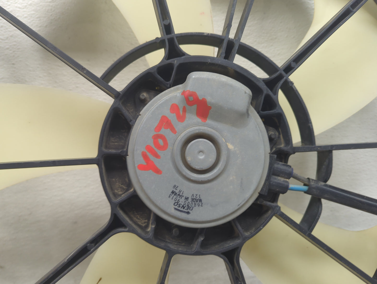 2018 Dodge 2500 Pickup Electric Radiator Cooling Fan Motor Assembly P/N:AM2778-4183 268000-9013 Fits OEM Used Auto Parts - O