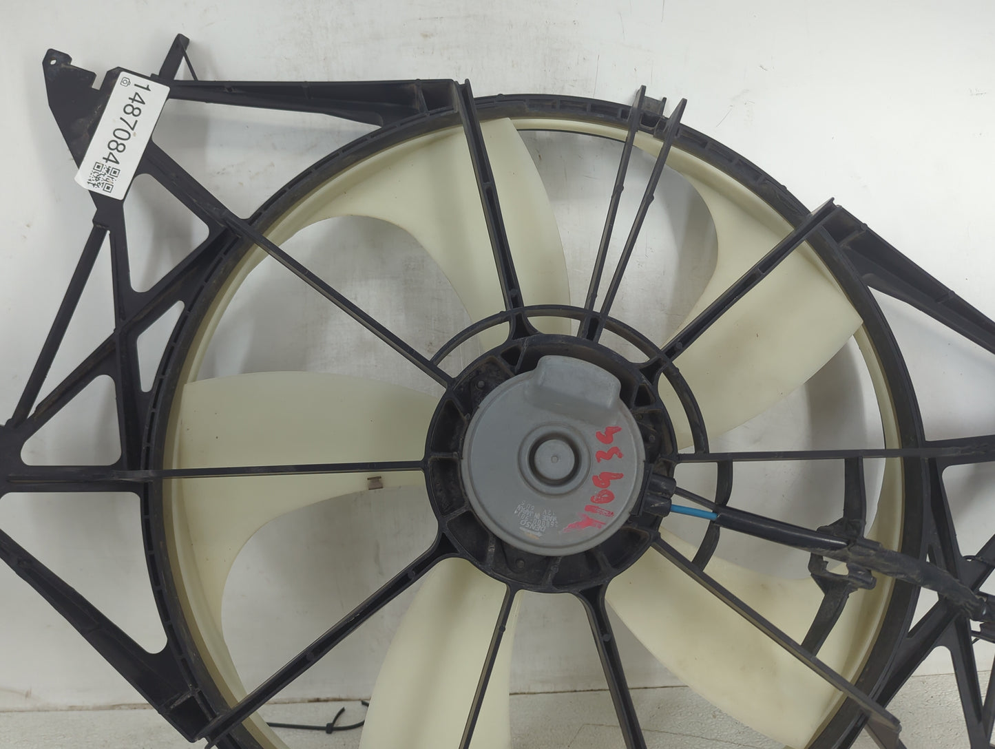 2018 Dodge 2500 Pickup Electric Radiator Cooling Fan Motor Assembly P/N:AA422750-4189 Fits OEM Used Auto Parts - Oemusedauto