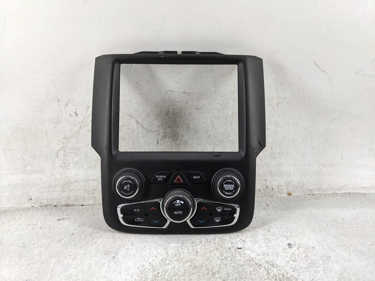 2018 Dodge 3500 Pickup Climate Control Module Temperature AC/Heater Replacement P/N:1UJ97DX9AJ 16565101 Fits OEM Used Auto P