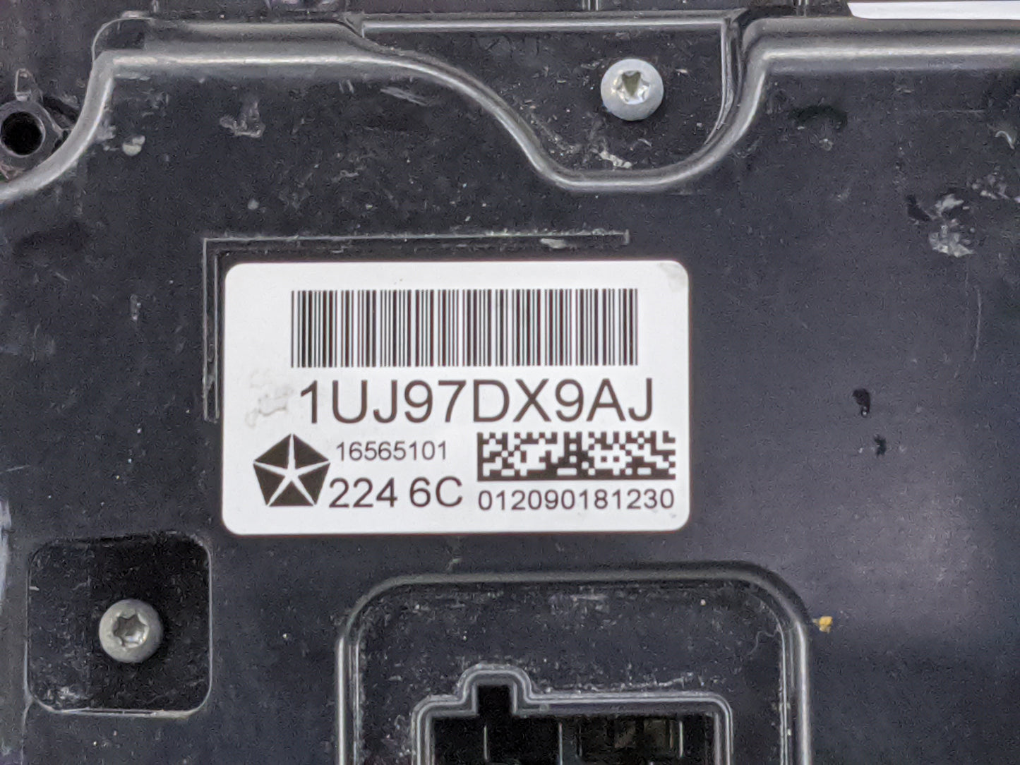2018 Dodge 3500 Pickup Climate Control Module Temperature AC/Heater Replacement P/N:1UJ97DX9AJ 16565101 Fits OEM Used Auto P