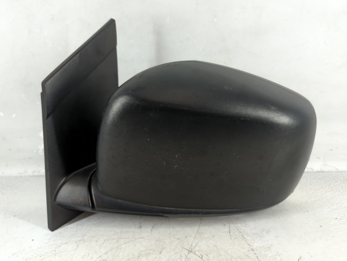 2018 Dodge Caravan Driver Side View Mirror - Left Door Mirror OEM Used - Oemusedautoparts1.com