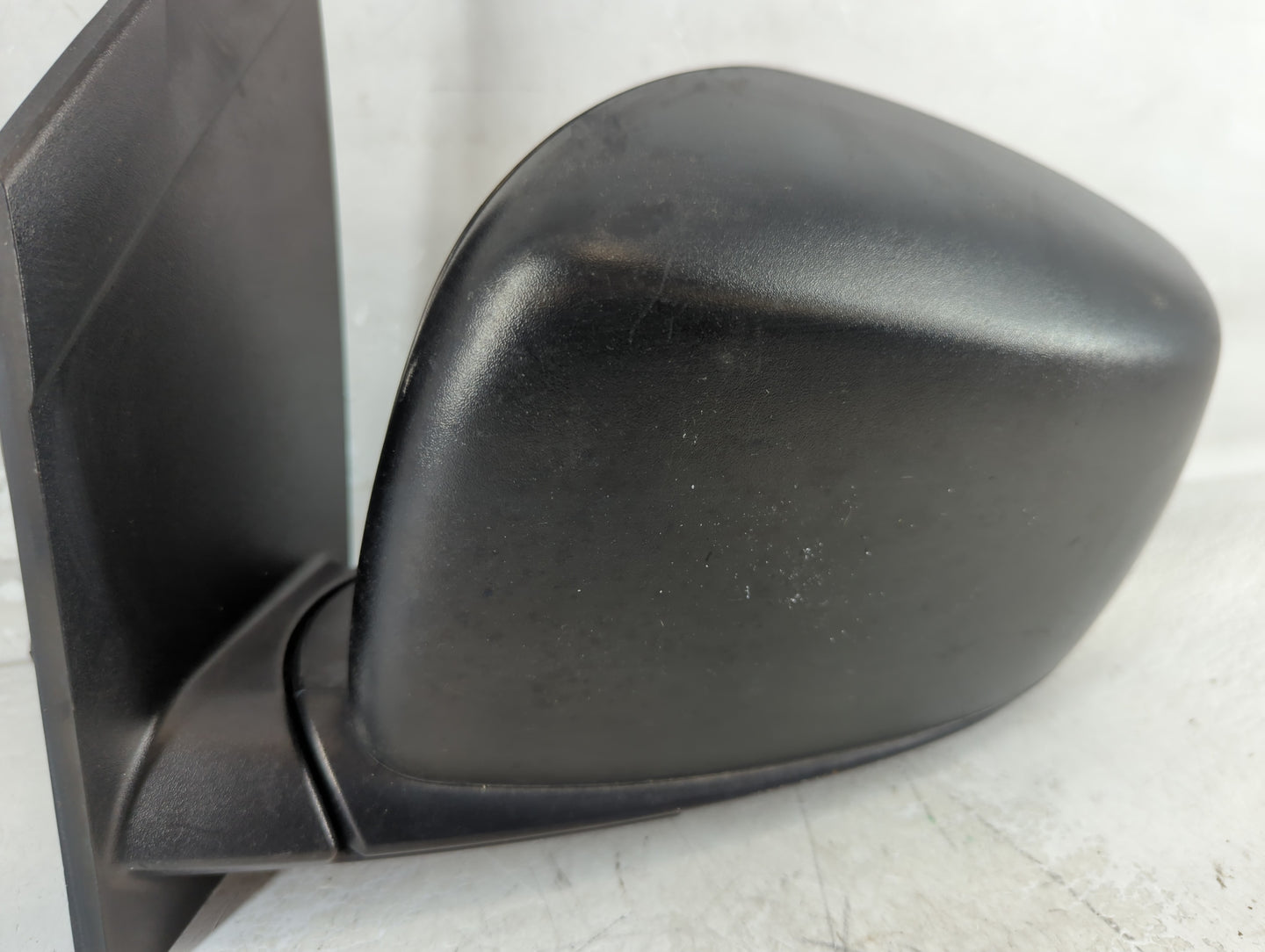 2018 Dodge Caravan Driver Side View Mirror - Left Door Mirror OEM Used - Oemusedautoparts1.com