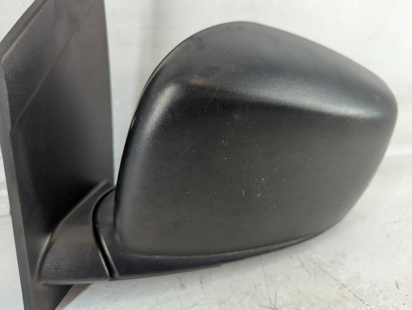 2018 Dodge Caravan Driver Side View Mirror - Left Door Mirror OEM Used - Oemusedautoparts1.com
