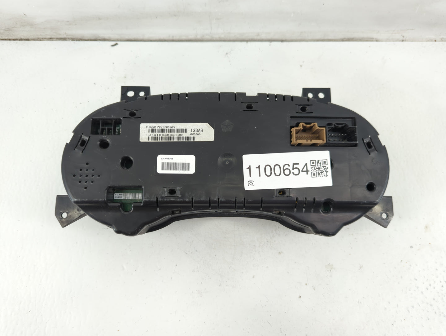 2018 Dodge Caravan Instrument Cluster Speedometer Gauges P/N:P68376133AB Fits Fits 2015 2016 2017 OEM Used Auto Parts - Oemu