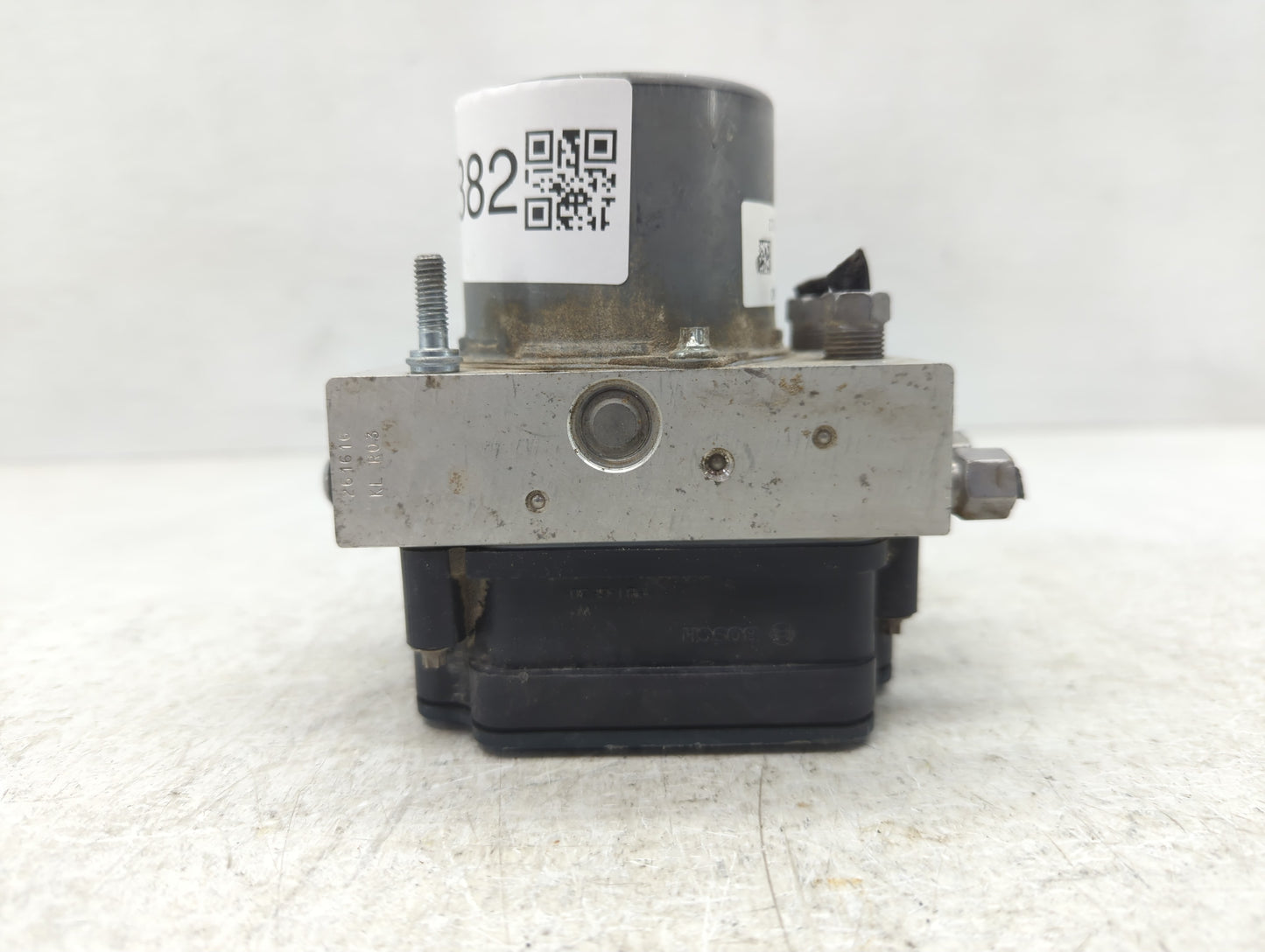 2018 Dodge Caravan ABS Pump Control Module Replacement P/N:68183803AD Fits Fits 2015 2016 2017 2019 2020 OEM Used Auto Parts