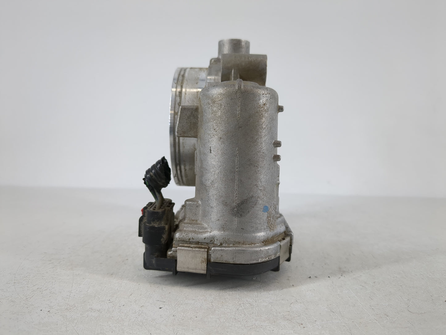 2018 Dodge Caravan Throttle Body P/N:05184349AE Fits Fits 2011 2012 2013 2014 2015 2016 2017 2019 2020 2021 2022 OEM Used Au