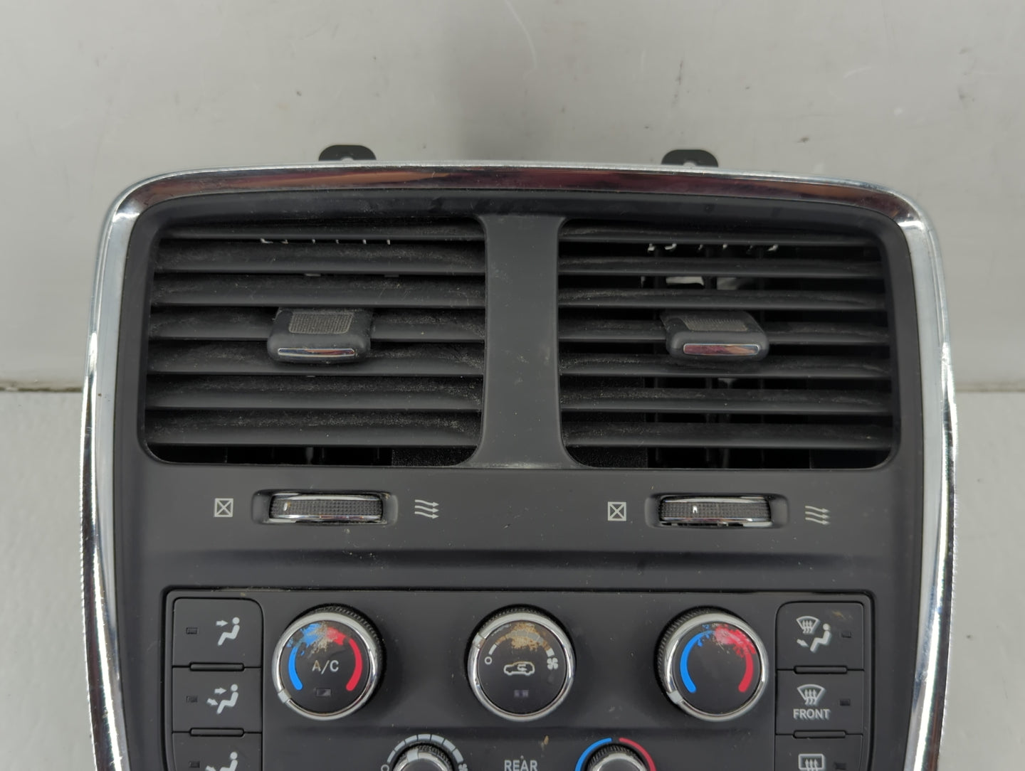2018 Dodge Caravan Climate Control Module Temperature AC/Heater Replacement P/N:P5511240AJ Fits OEM Used Auto Parts - Oemuse