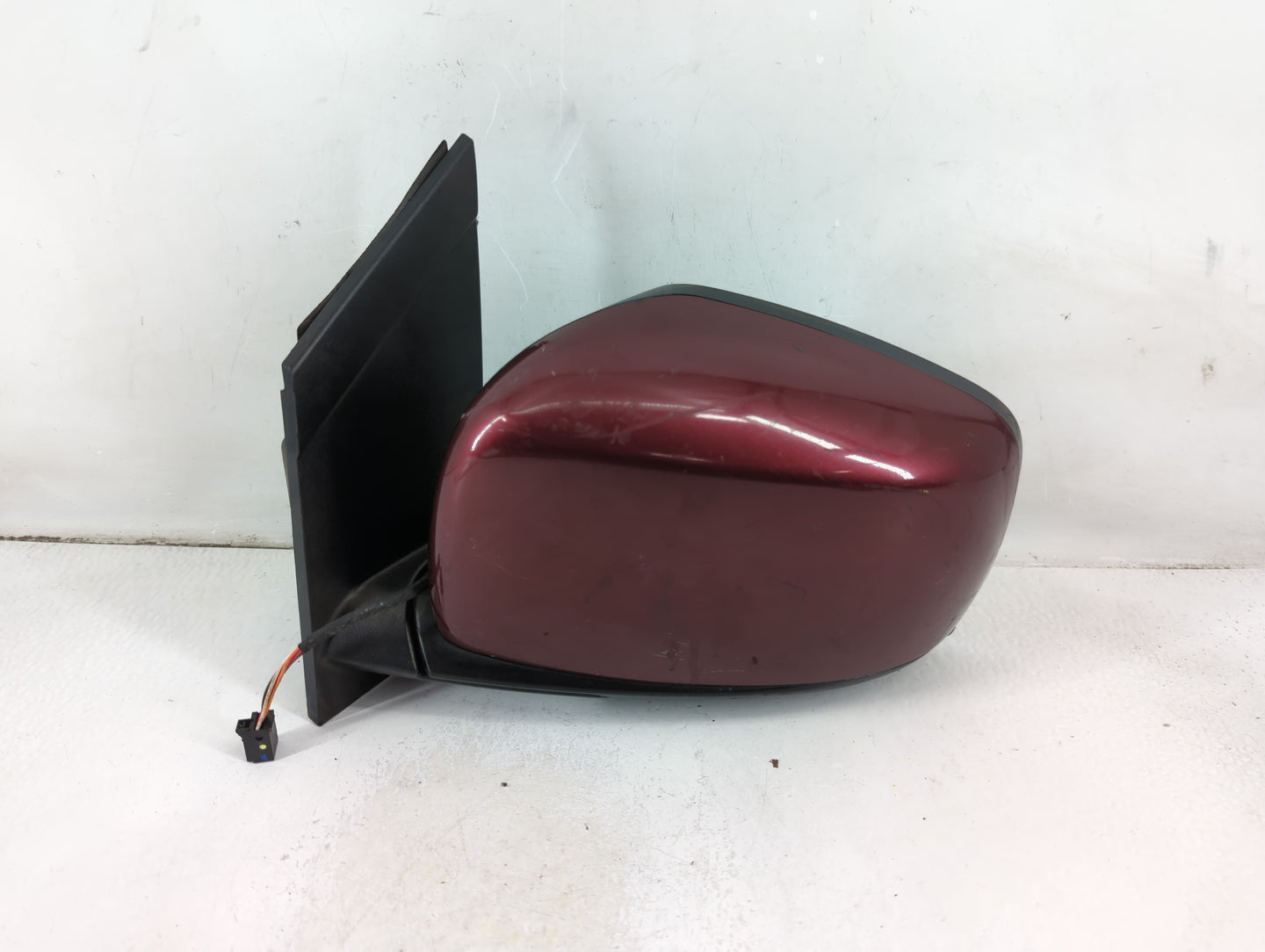 2018 Dodge Caravan Side Mirror Replacement Driver Left View Door Mirror P/N:1AB731RVA Fits OEM Used Auto Parts - Oemusedauto