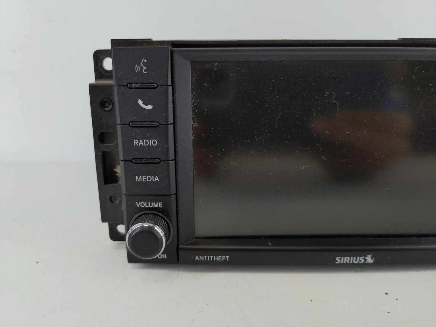 2018 Dodge Caravan Radio AM FM Cd Player Receiver Replacement P/N:P68368207AA P05091327AC Fits OEM Used Auto Parts - Oemused