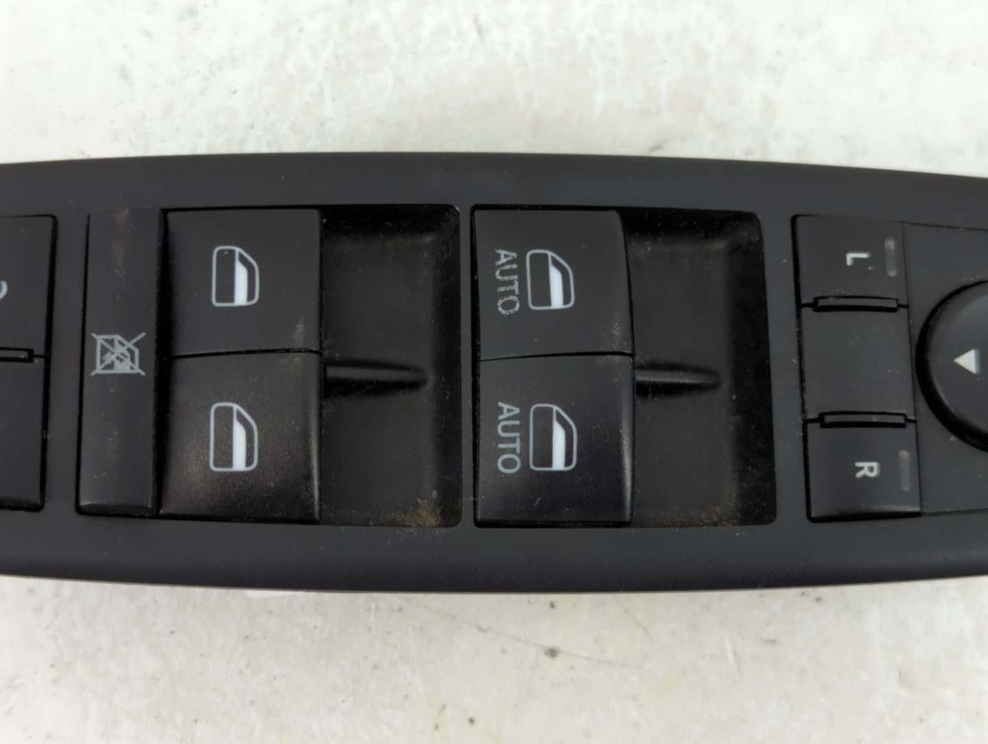 2018 Dodge Caravan Master Power Window Switch Replacement Driver Side Left P/N:68298871AA Fits OEM Used Auto Parts - Oemused