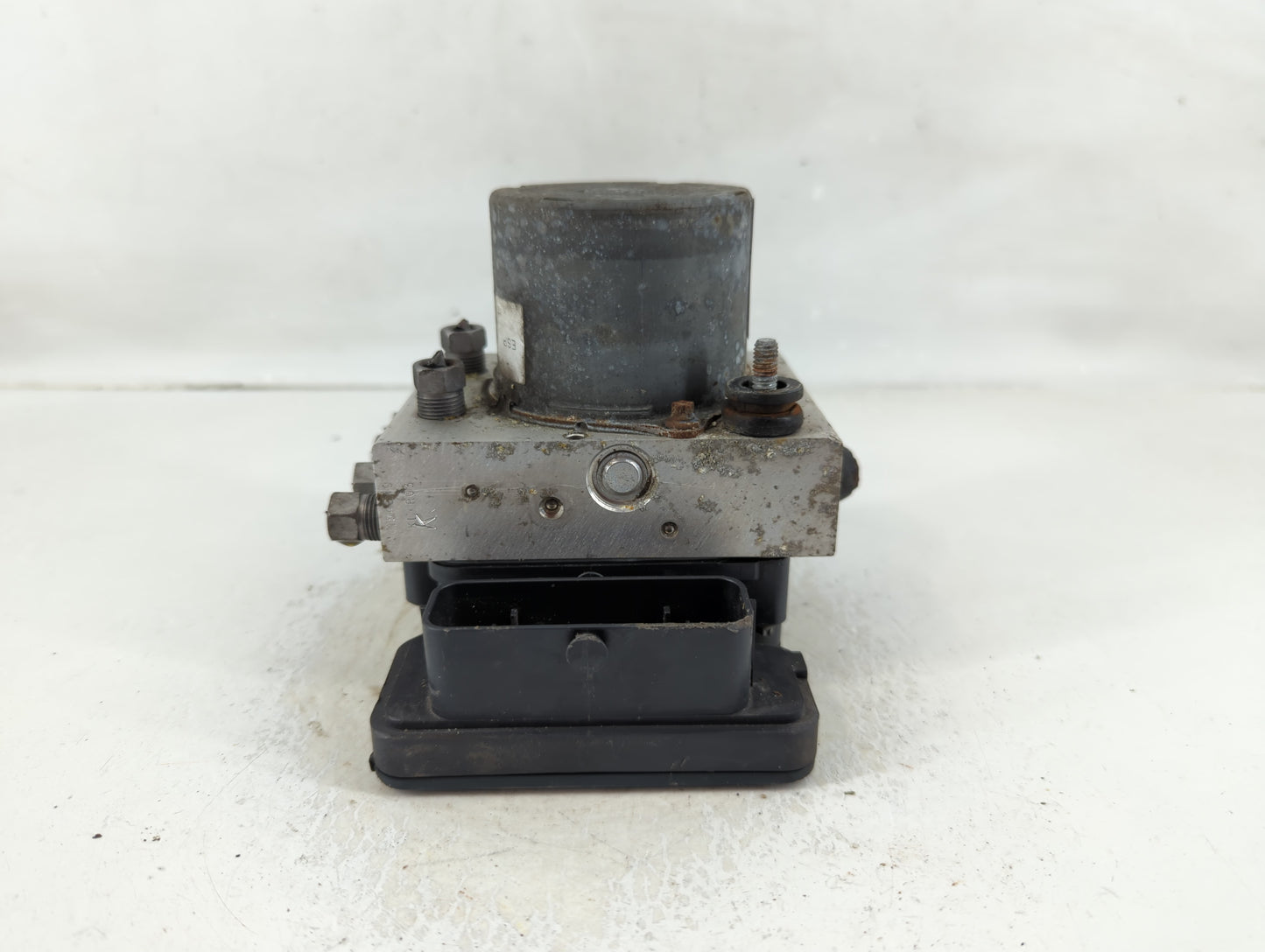 2018 Dodge Caravan ABS Pump Control Module Replacement P/N:P68183803AC Fits Fits 2015 2016 2017 2019 2020 OEM Used Auto Part