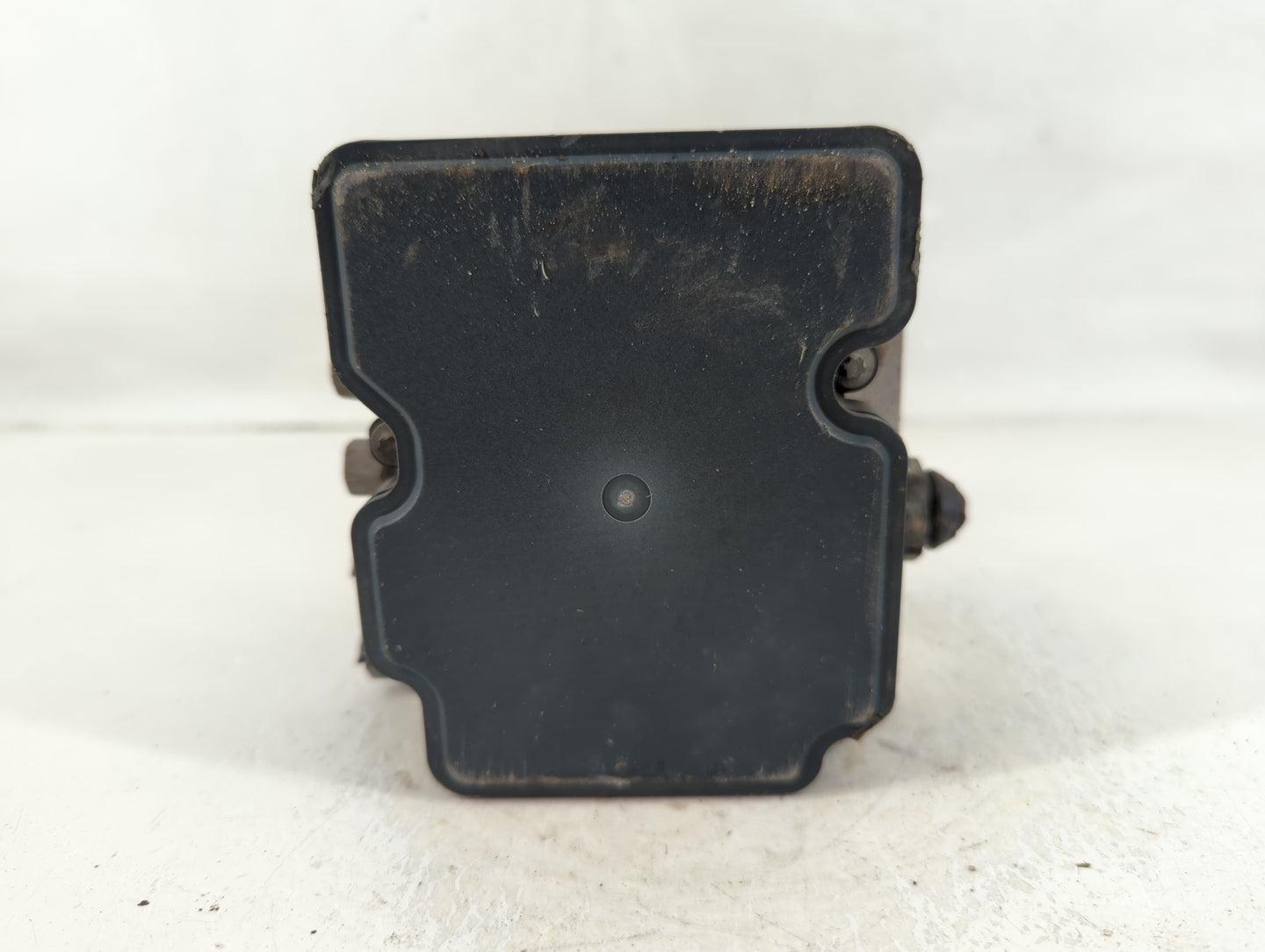 2018 Dodge Caravan ABS Pump Control Module Replacement P/N:P68183803AC Fits Fits 2015 2016 2017 2019 2020 OEM Used Auto Part