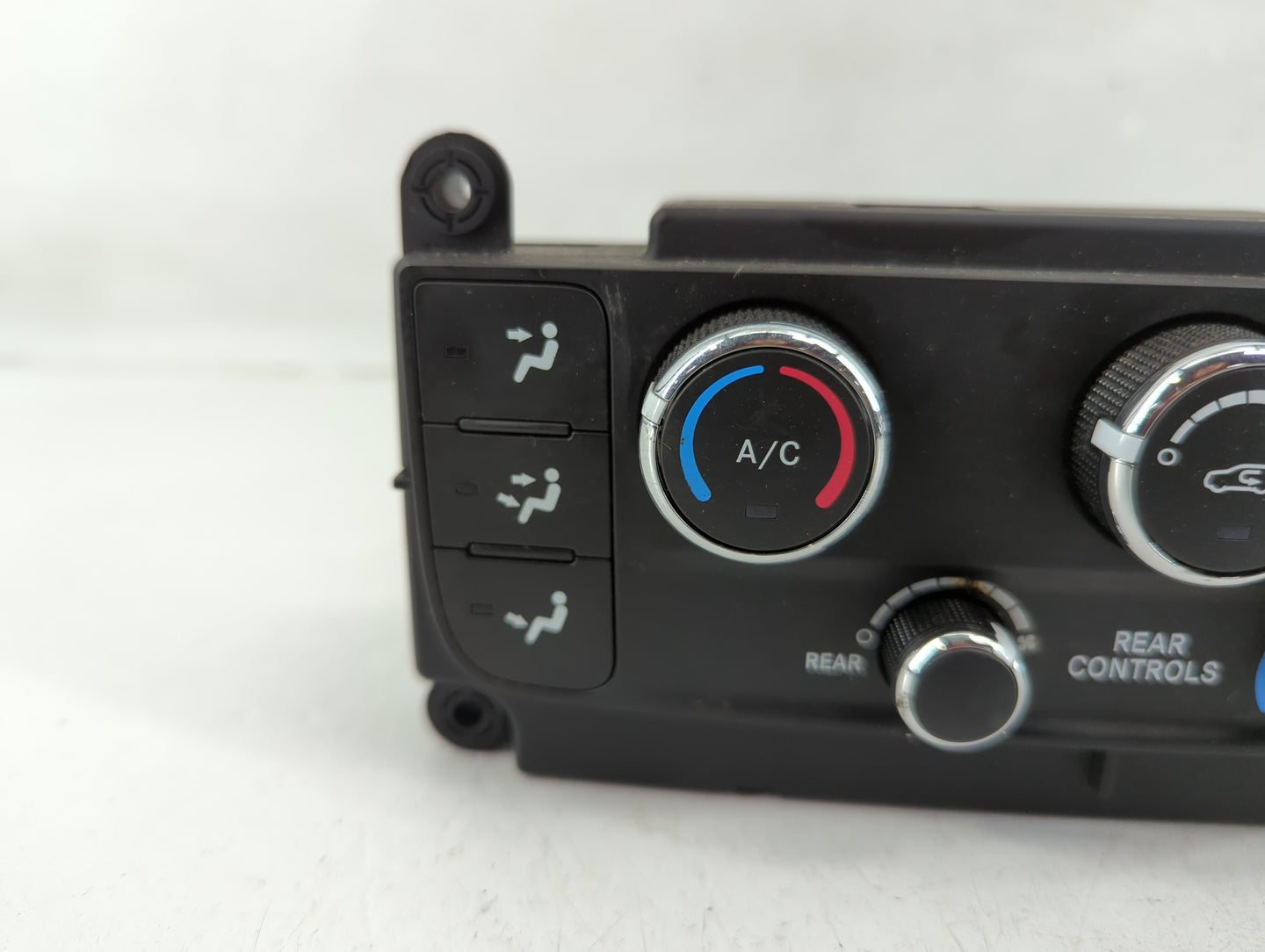2018 Dodge Caravan Climate Control Module Temperature AC/Heater Replacement P/N:P55111240AJ Fits OEM Used Auto Parts - Oemus