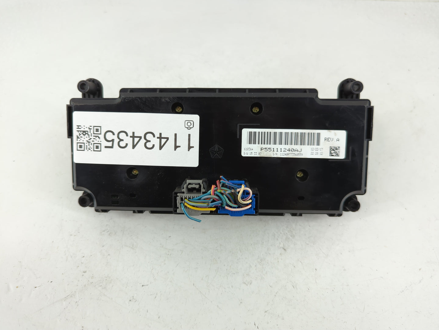 2018 Dodge Caravan Climate Control Module Temperature AC/Heater Replacement P/N:P55111240AJ Fits OEM Used Auto Parts - Oemus