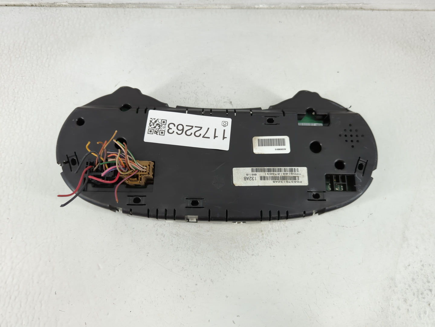 2018 Dodge Caravan Instrument Cluster Speedometer Gauges P/N:P68376132AB P68241684AA Fits Fits 2015 2016 2017 OEM Used Auto 