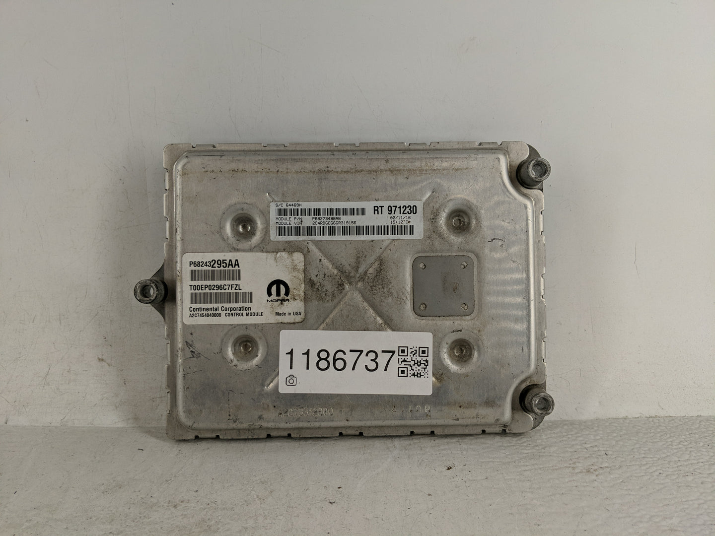 2018 Dodge Caravan PCM Engine Control Computer ECU ECM PCU OEM P/N:P68243295AA P68243295AB Fits Fits 2016 2017 2019 2020 OEM