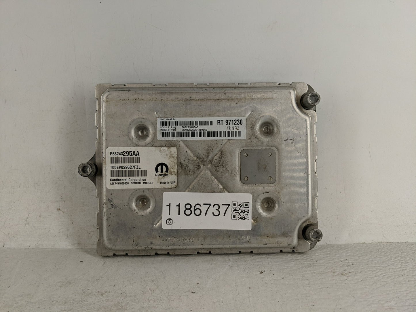 2018 Dodge Caravan PCM Engine Control Computer ECU ECM PCU OEM P/N:P68243295AA P68243295AB Fits Fits 2016 2017 2019 2020 OEM