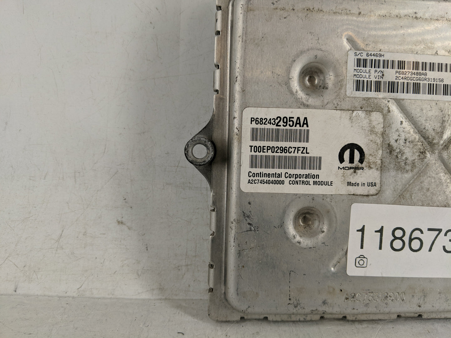 2018 Dodge Caravan PCM Engine Control Computer ECU ECM PCU OEM P/N:P68243295AA P68243295AB Fits Fits 2016 2017 2019 2020 OEM