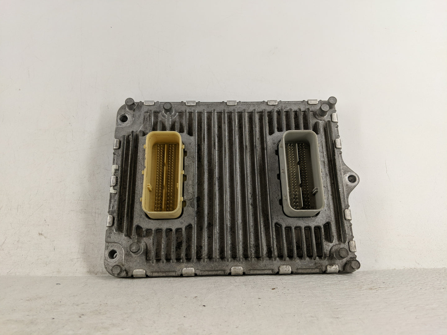 2018 Dodge Caravan PCM Engine Control Computer ECU ECM PCU OEM P/N:P68243295AA P68243295AB Fits Fits 2016 2017 2019 2020 OEM