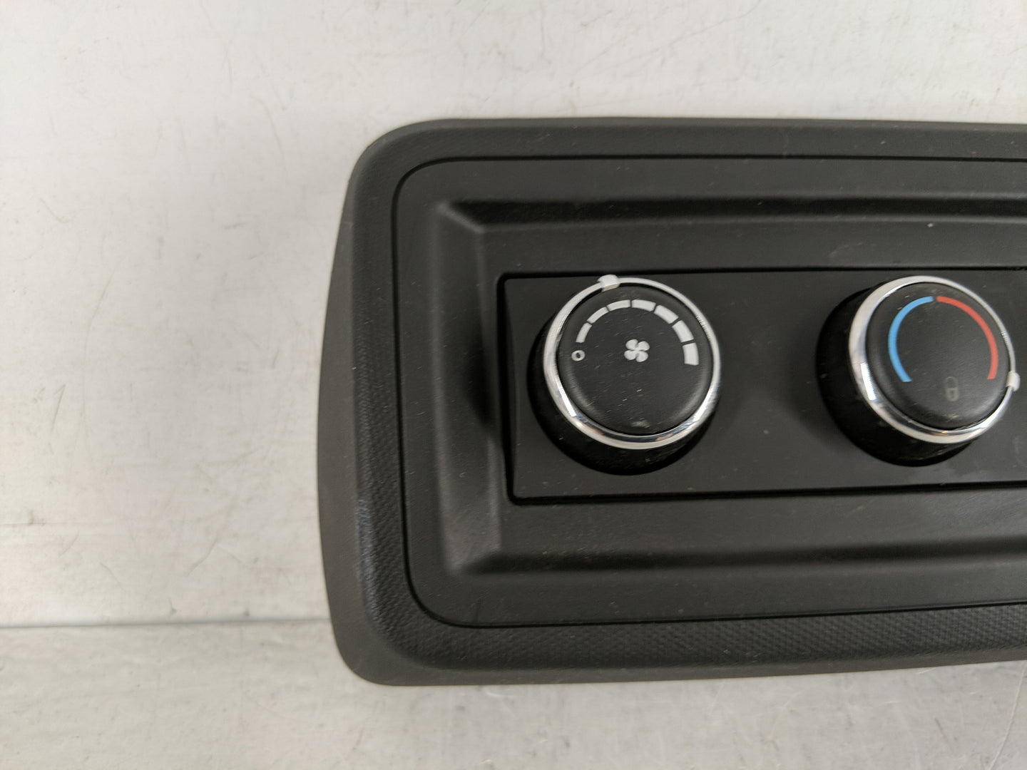 2018 Dodge Caravan Climate Control Module Temperature AC/Heater Replacement P/N:55111312AC Fits OEM Used Auto Parts - Oemuse