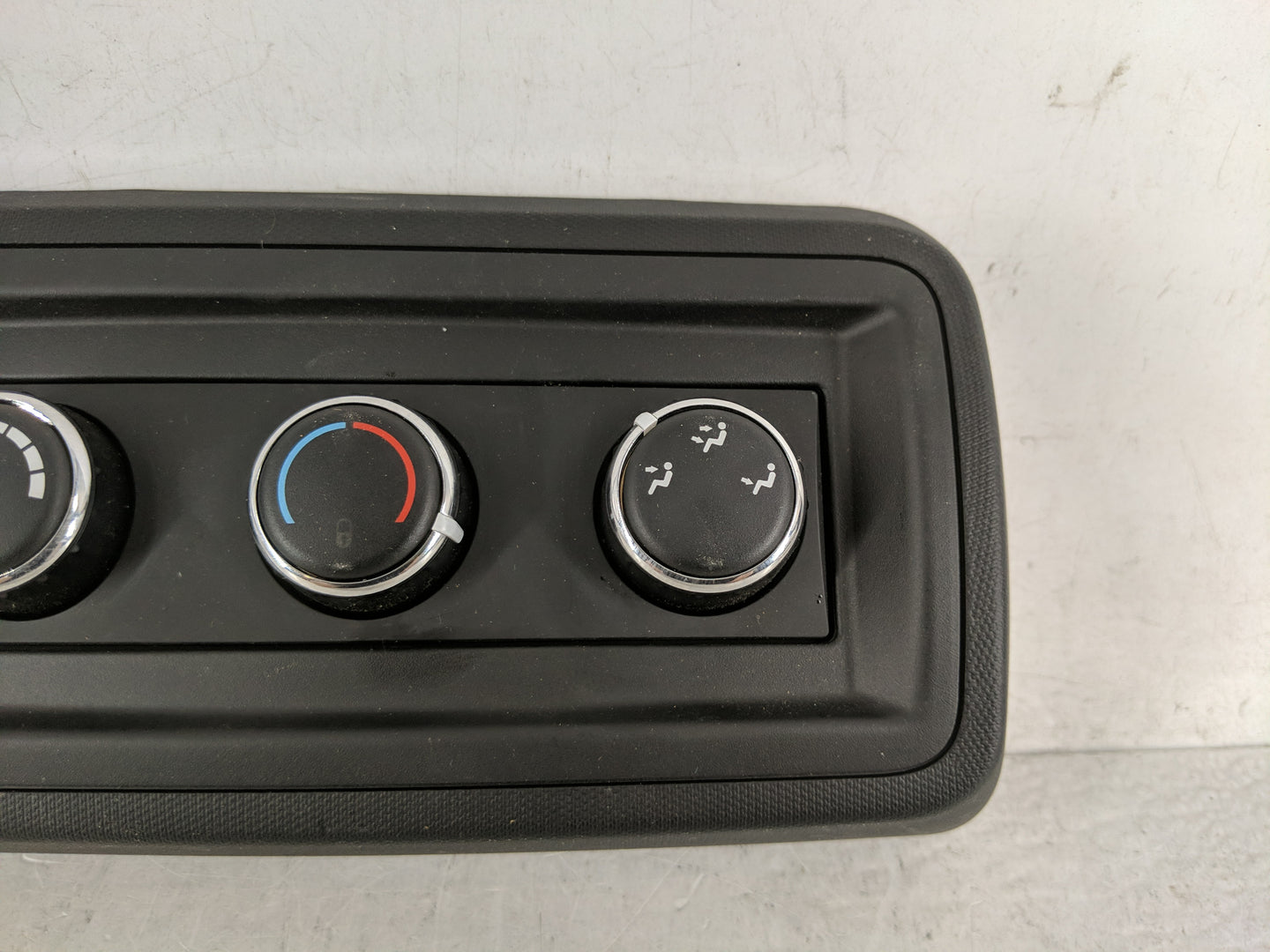 2018 Dodge Caravan Climate Control Module Temperature AC/Heater Replacement P/N:55111312AC Fits OEM Used Auto Parts - Oemuse