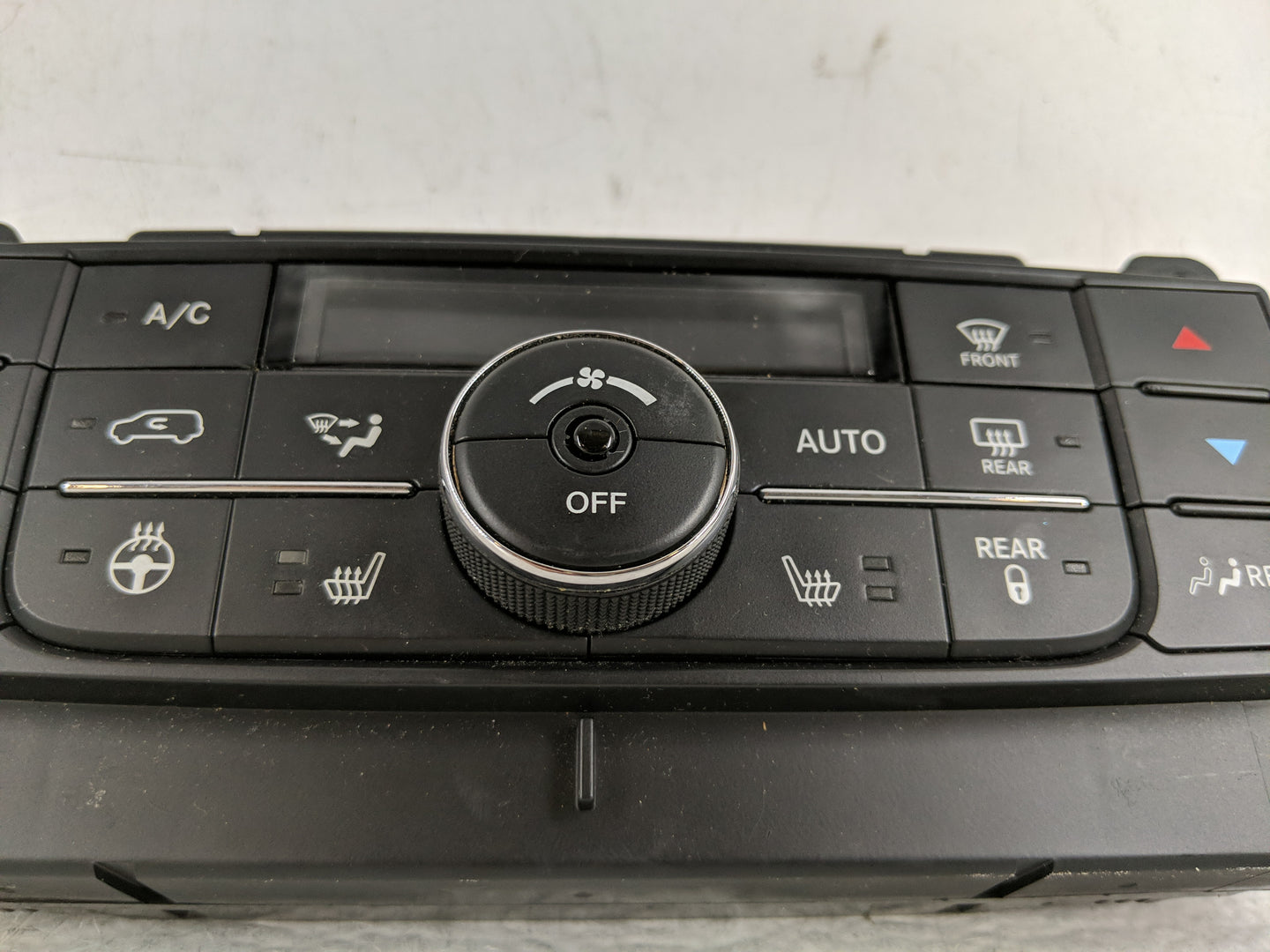 2018 Dodge Caravan Climate Control Module Temperature AC/Heater Replacement P/N:55111367AH Fits OEM Used Auto Parts - Oemuse