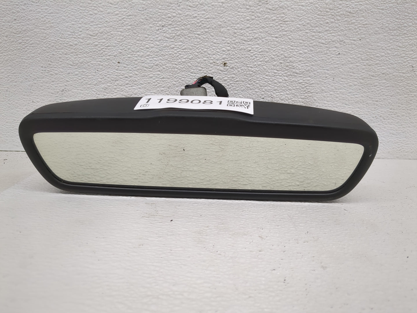 2018 Dodge Caravan Interior Rear View Mirror Replacement OEM P/N:68203591AD Fits Fits 2019 2020 OEM Used Auto Parts - Oemuse
