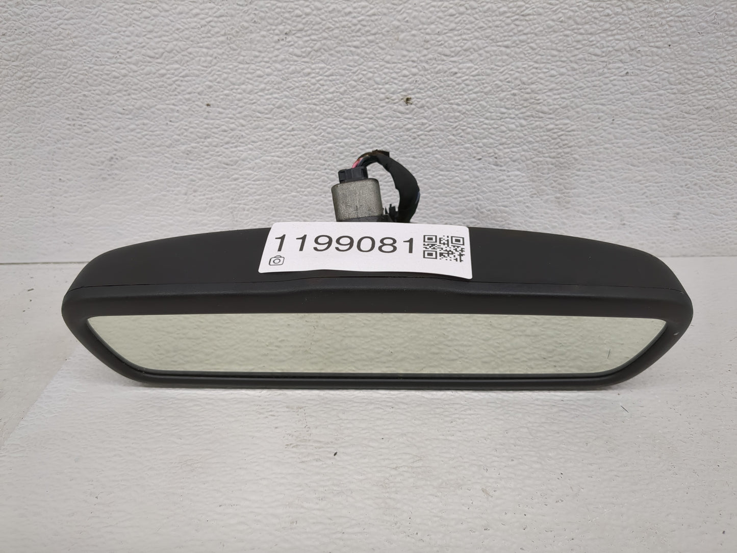 2018 Dodge Caravan Interior Rear View Mirror Replacement OEM P/N:68203591AD Fits Fits 2019 2020 OEM Used Auto Parts - Oemuse