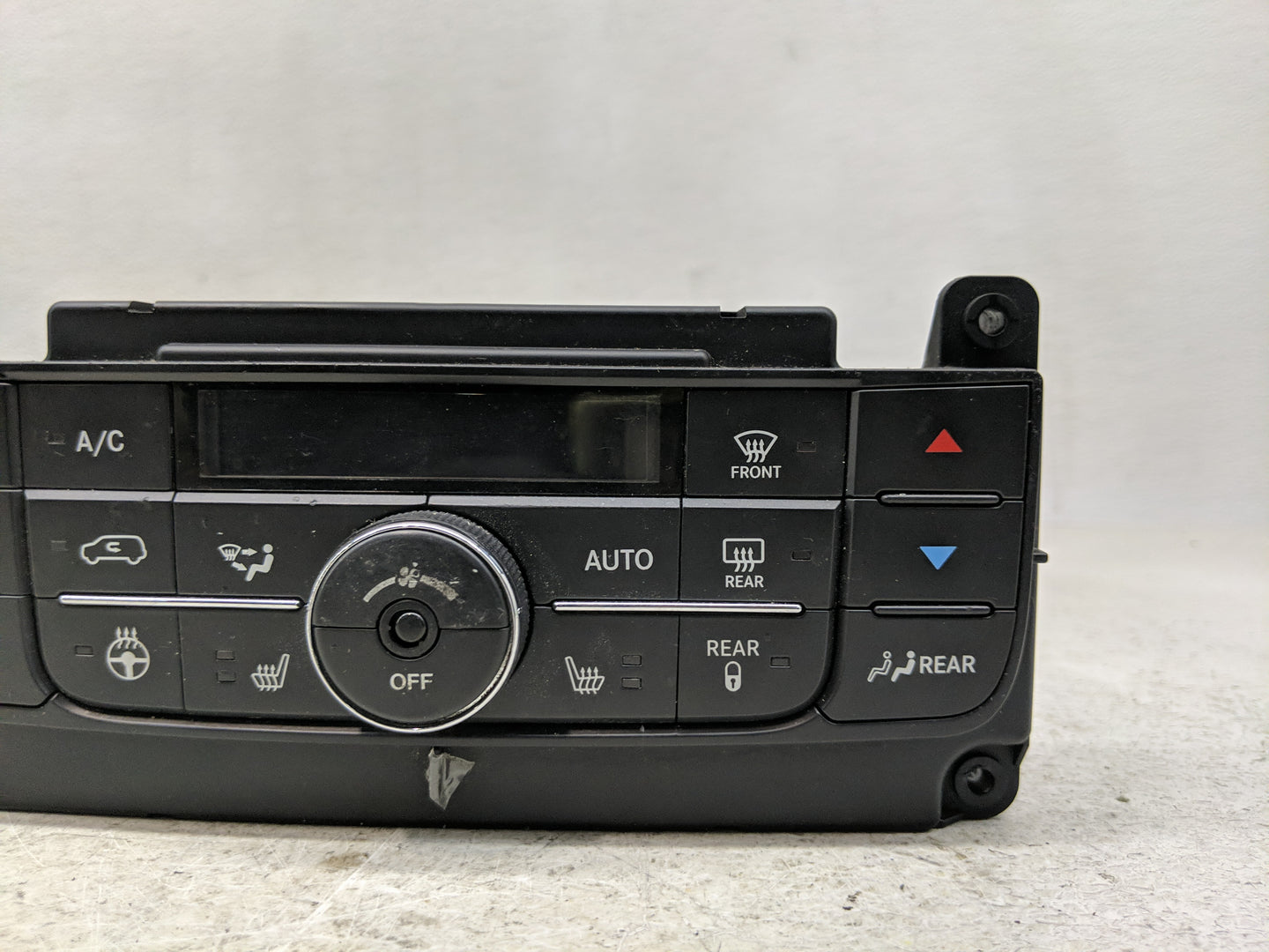 2018 Dodge Caravan Climate Control Module Temperature AC/Heater Replacement P/N:55111367AH Fits OEM Used Auto Parts - Oemuse