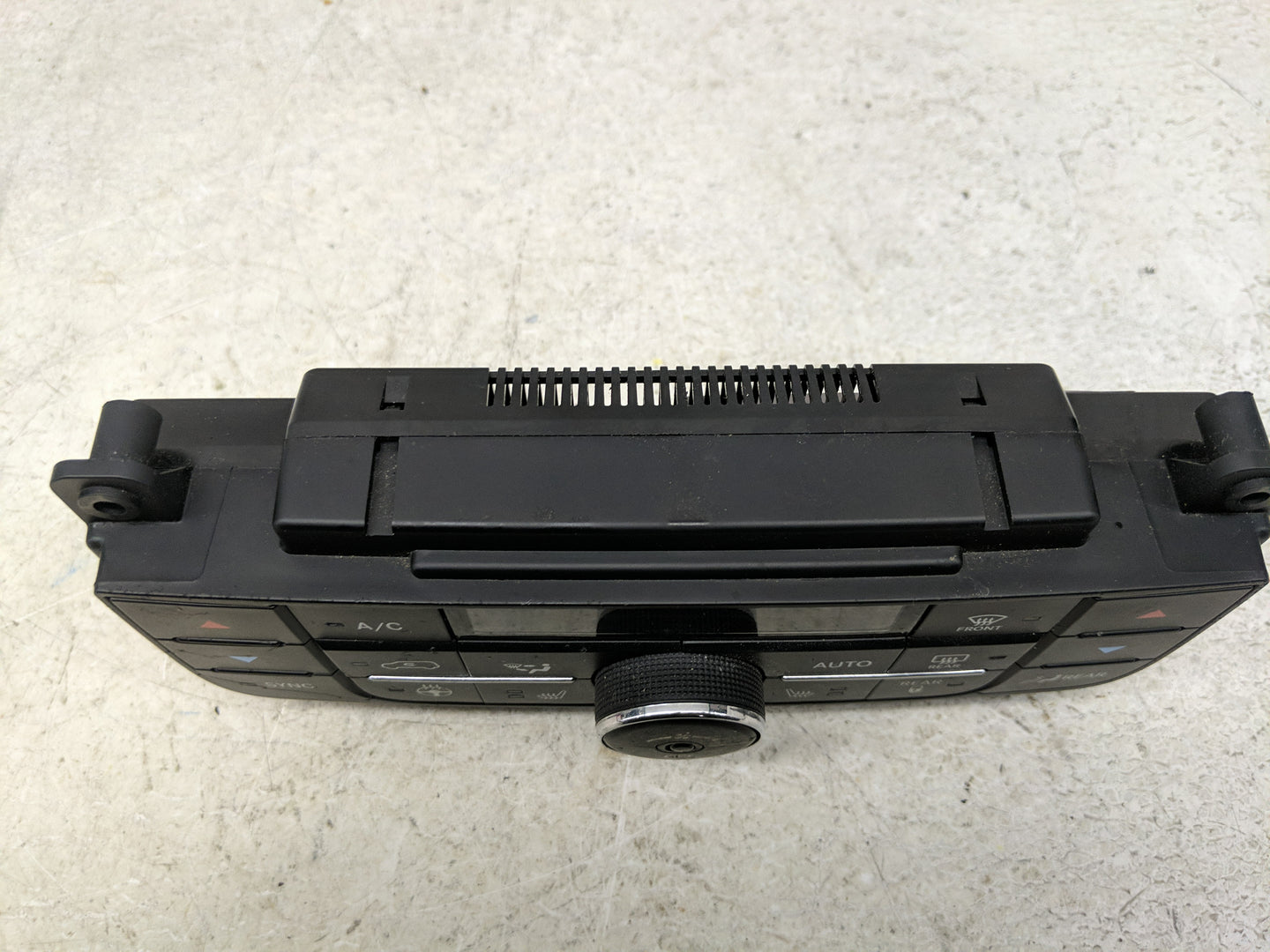 2018 Dodge Caravan Climate Control Module Temperature AC/Heater Replacement P/N:55111367AH Fits OEM Used Auto Parts - Oemuse