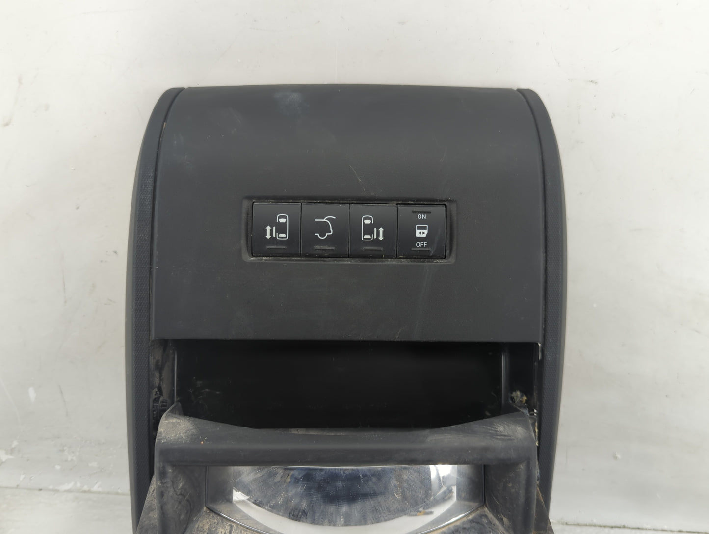 2018 Dodge Caravan Overhead Roof Console - Oemusedautoparts1.com