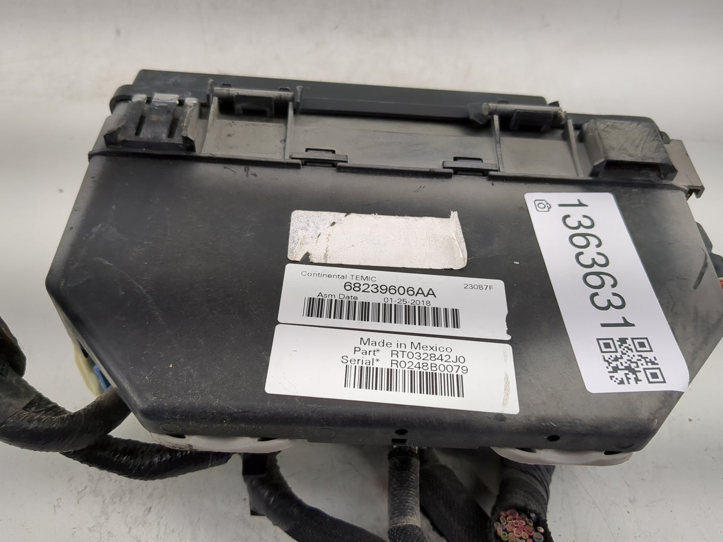 Dodge Caravan Fusebox Fuse Box Relay Module Tipm Rt032842j0|68239606aa - Oemusedautoparts1.com