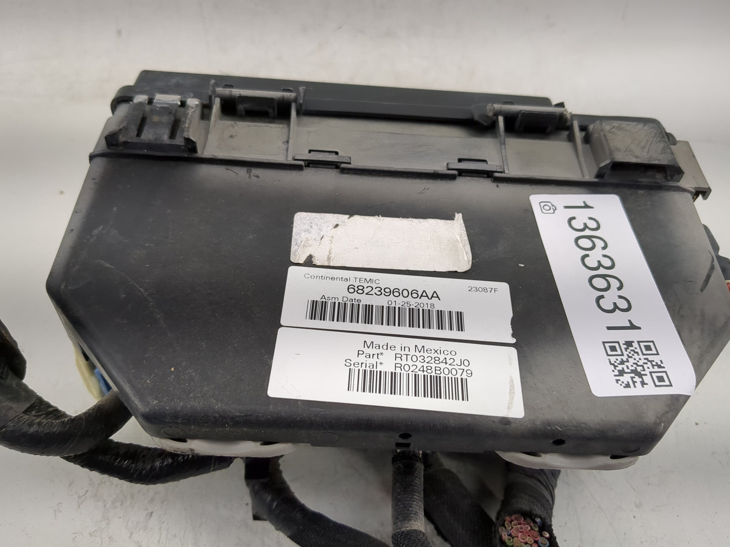 Dodge Caravan Fusebox Fuse Box Relay Module Tipm Rt032842j0|68239606aa - Oemusedautoparts1.com