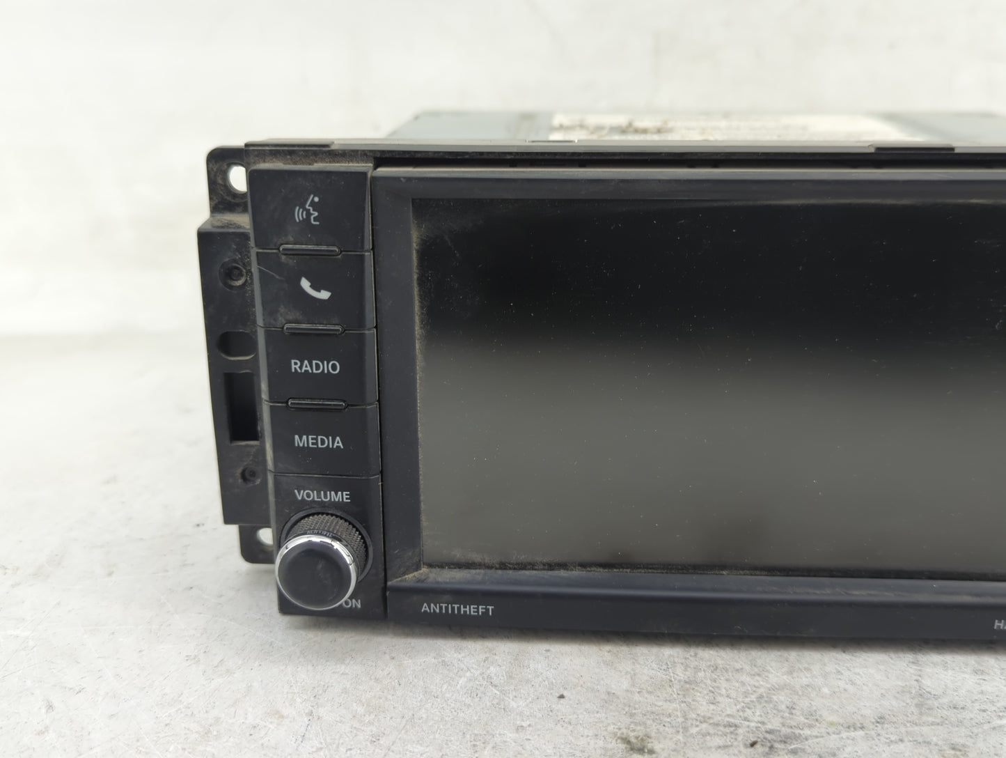 2018 Dodge Caravan Radio AM FM Cd Player Receiver Replacement P/N:P68368200AA Fits Fits 2012 2013 2014 2015 2016 2017 2019 2