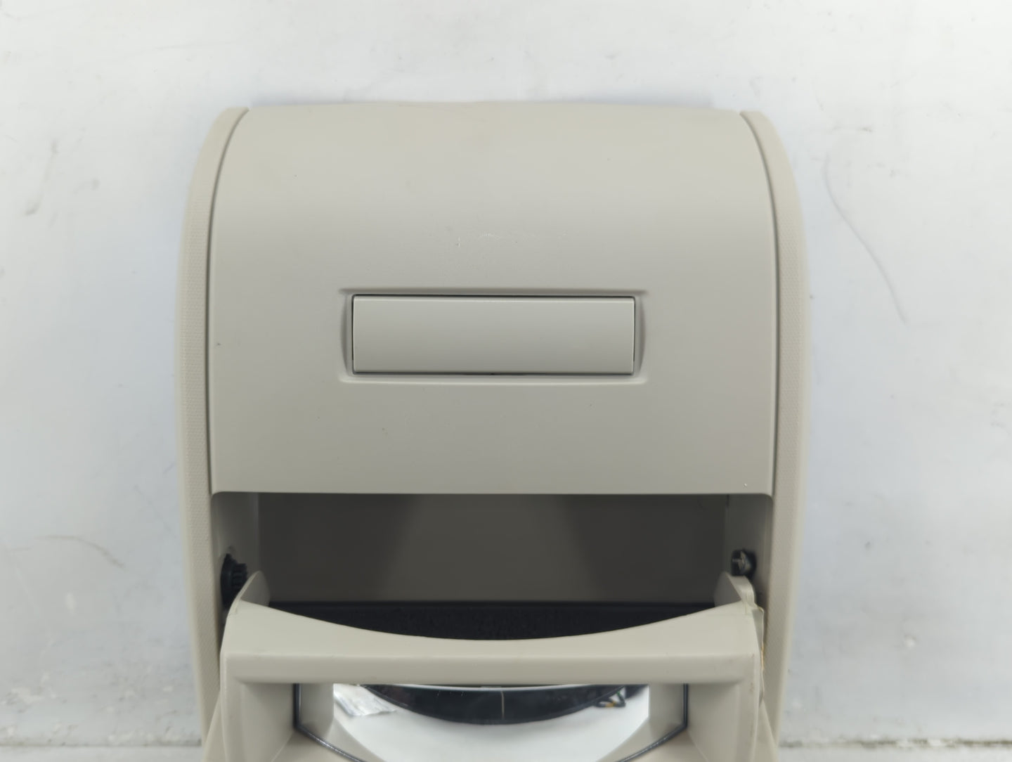 2018 Dodge Caravan Overhead Roof Console - Oemusedautoparts1.com
